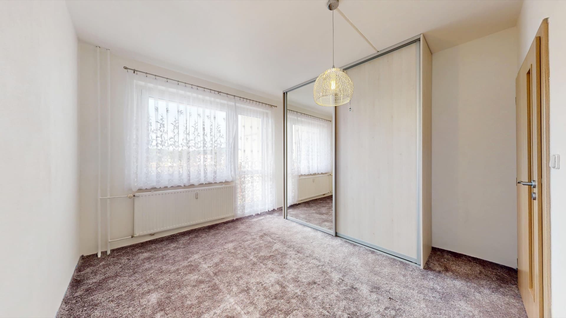 Pokoj · 12,1 m²